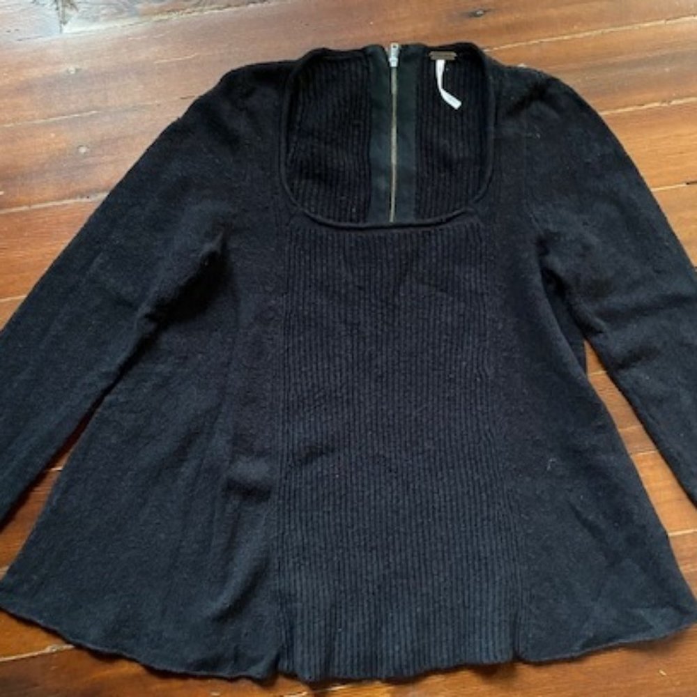 Free People soft swing sweater XS